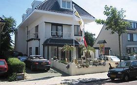 Hotel / Pension Villa Tanahlot